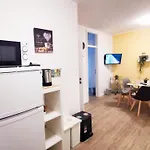 Apartment Gemuetliche Mit Balkon In