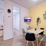 Gemuetliche Mit Balkon In Apartment *