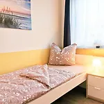 Gemuetliche Mit Balkon In Zwickau