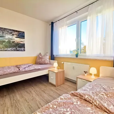 アパート Gemuetliche Mit Balkon In *