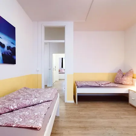 アパート Gemuetliche Mit Balkon In ツウィッカウ