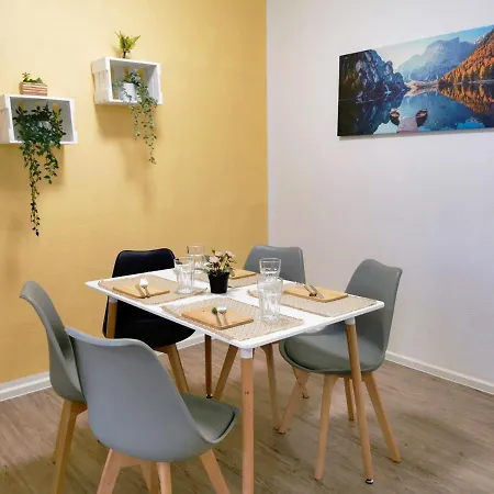 Gemuetliche Mit Balkon In Apartment Zwickau