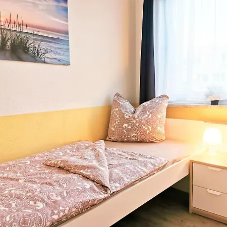 Gemuetliche Mit Balkon In Zwickau