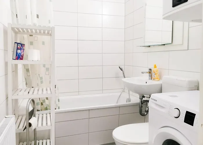 Gemuetliche Mit Balkon In Apartment *